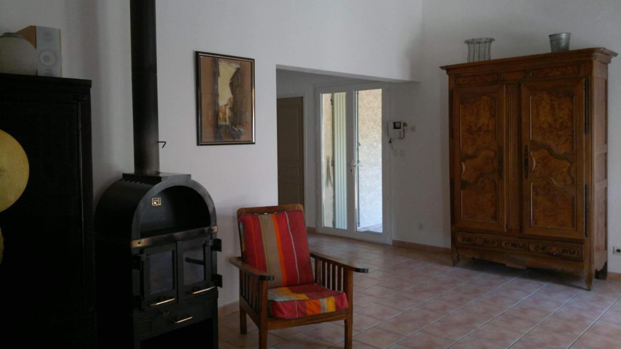A L'Est D'Uzes Vila Saint-Siffret Quarto foto